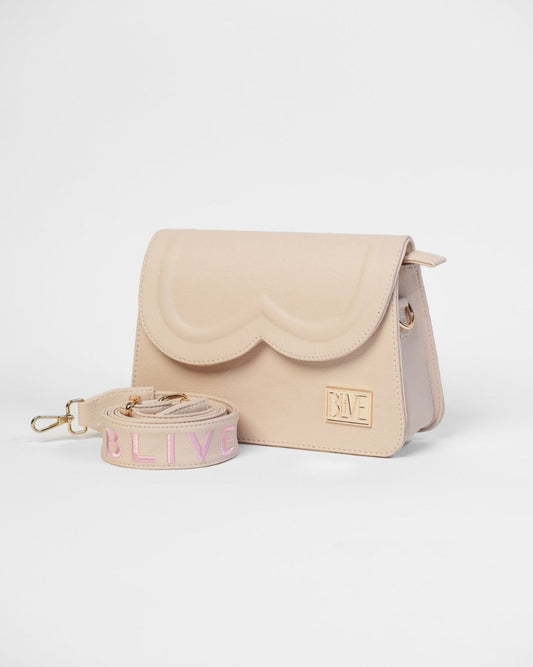 Cartera Amada: Crema