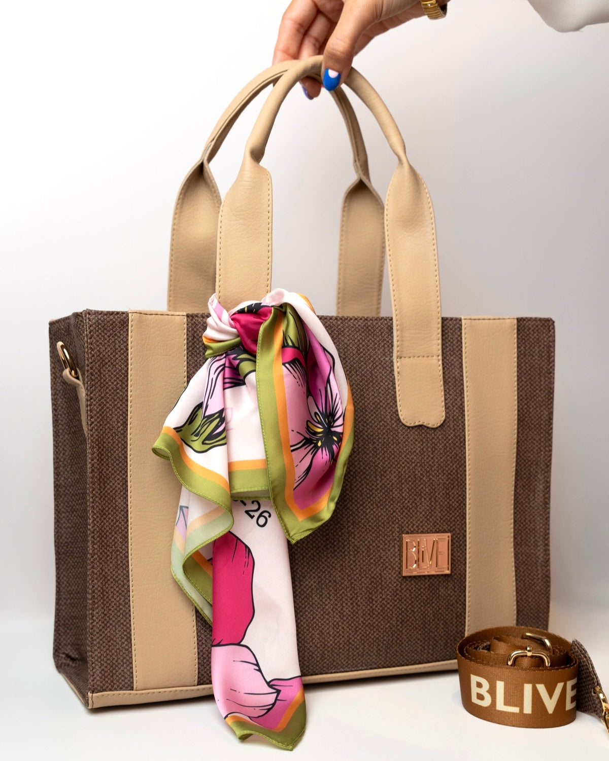 Cartera Madre Amada: Marrón- Edición Limitada