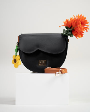 Cartera Florece en Él: Negro