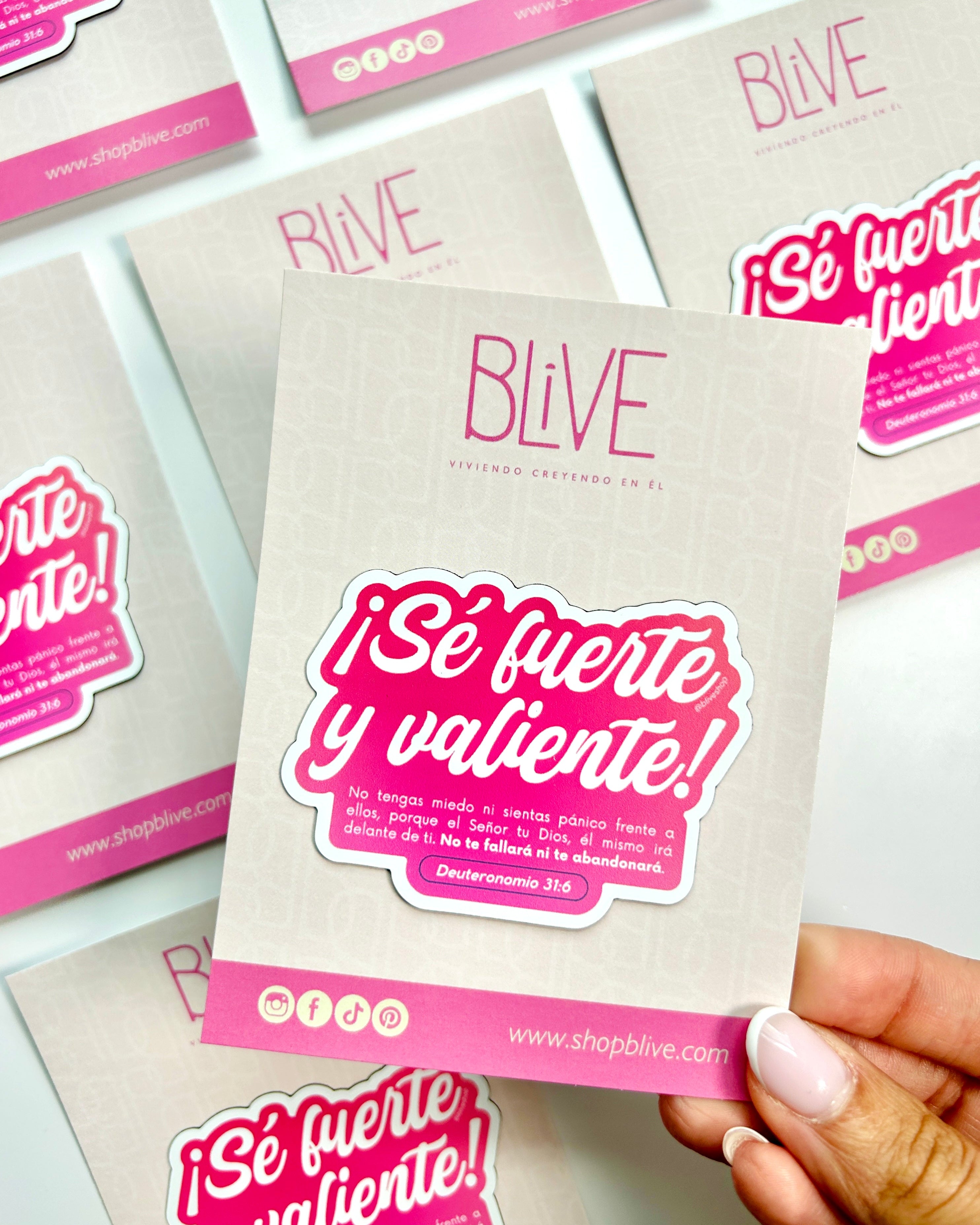 Se Fuerte y Valiente - Premium Magnet (09)