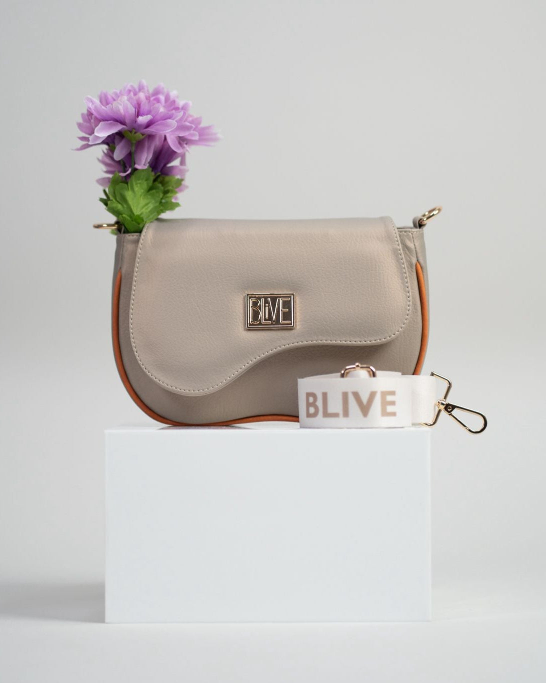 Cartera Su Obra Maestra: Crema